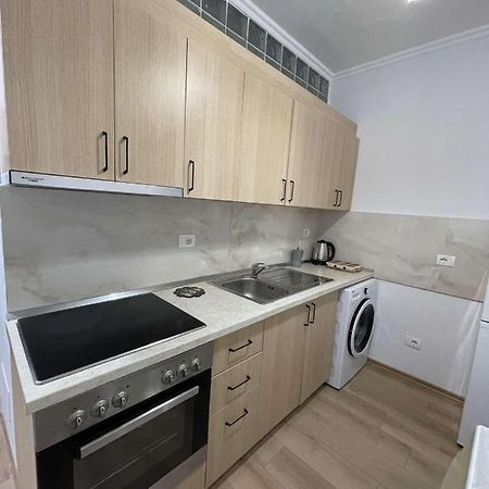 Finesse Apartment Komuna E Parisit Tirana Exteriör bild