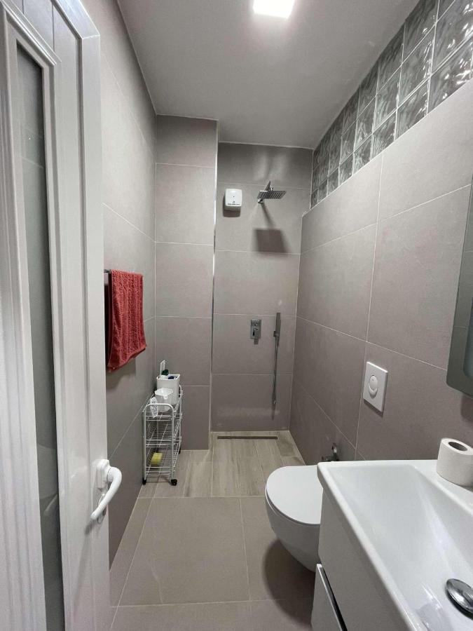 Finesse Apartment Komuna E Parisit Tirana Exteriör bild